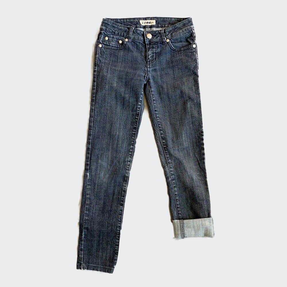 VINTAGE DARK WASH DENIM SKULL AMPERSAND LOW RISE STRAIGHT SLIM SKINNY JEANS